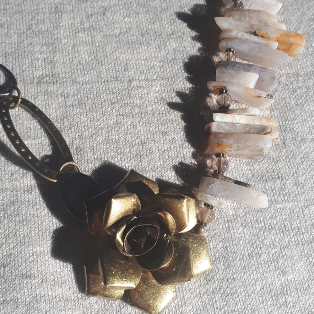 Artizan pollished stone neaklace